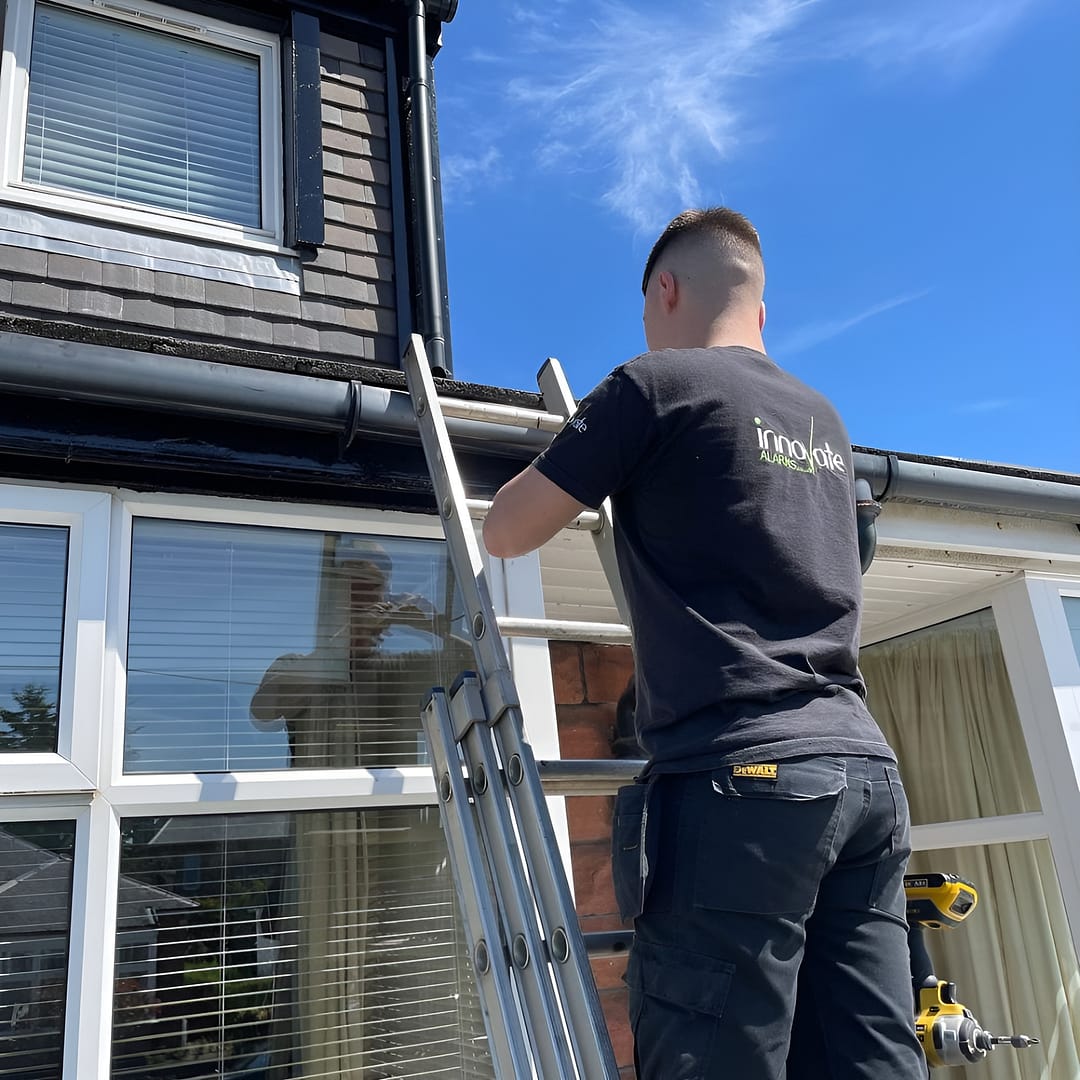 intruder alarm systems glasgow innovate alarms Installation of intruder alarms in Glasgow, Scotland.